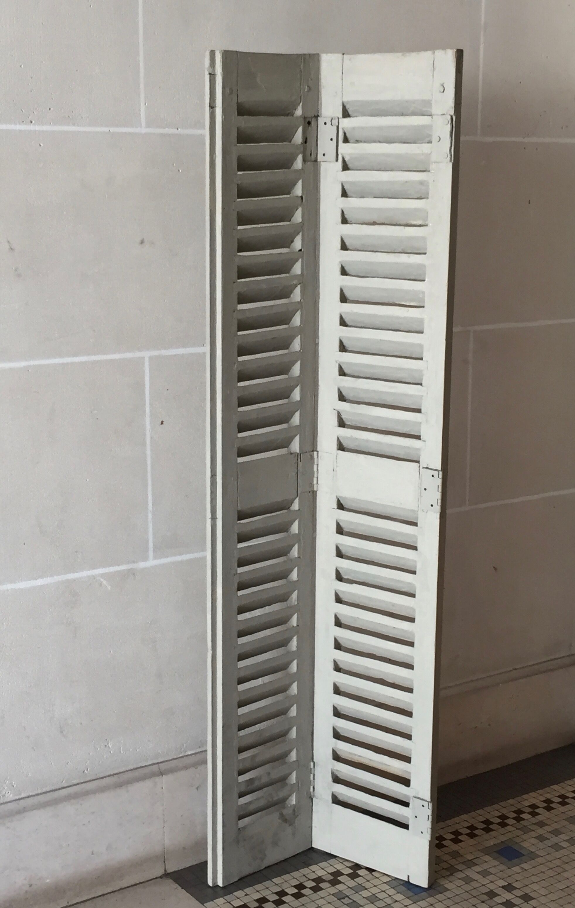 Shutters, ancient shutters