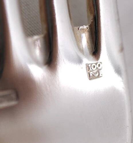 25-piece cutlery set François Frionnet in silver-plated metal, bead decoration.