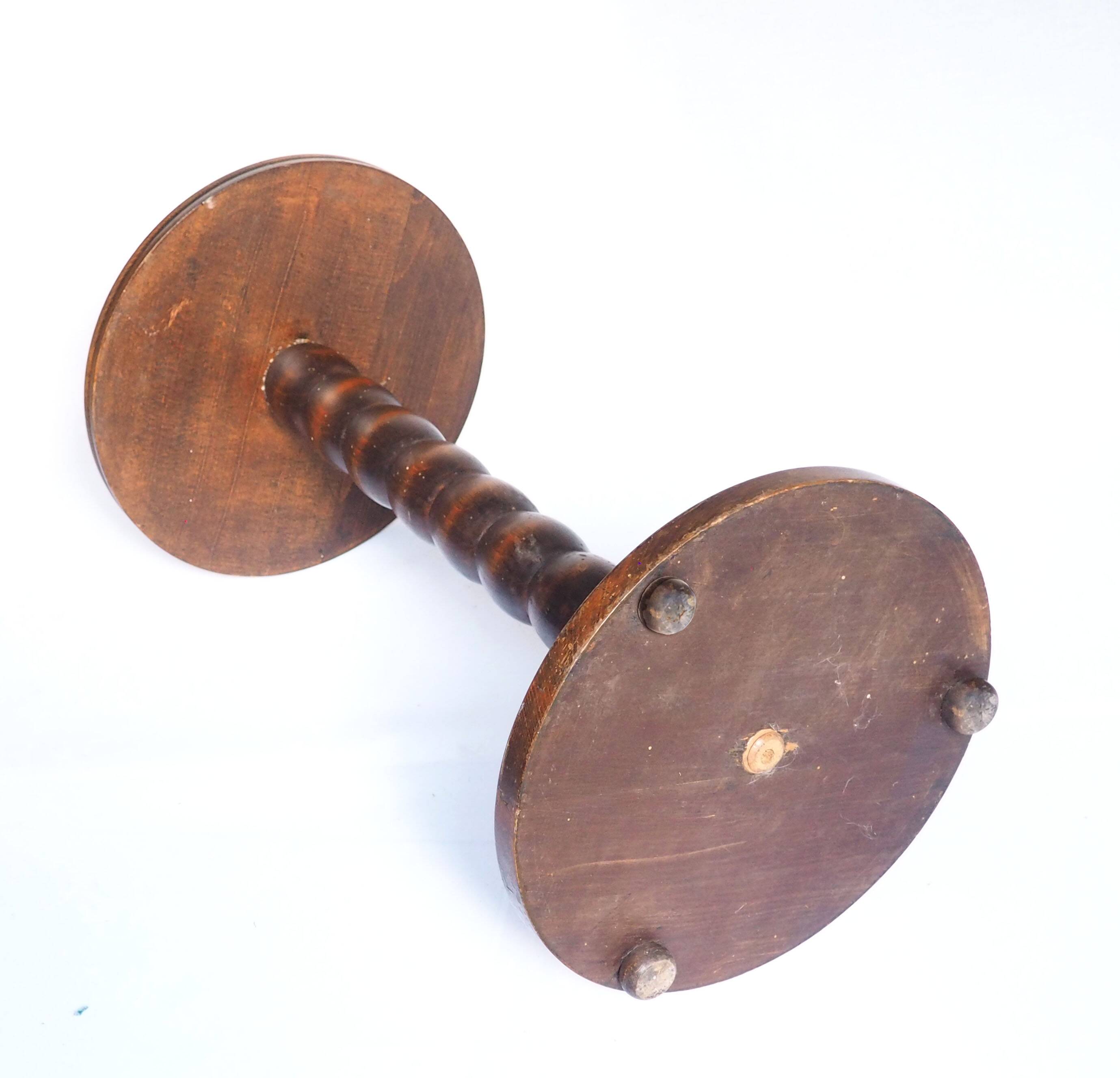 Stele, wooden beaded pedestal table