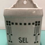Salt pot