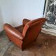 Ancien fauteuil club en cuir, vers 1940 style art déco