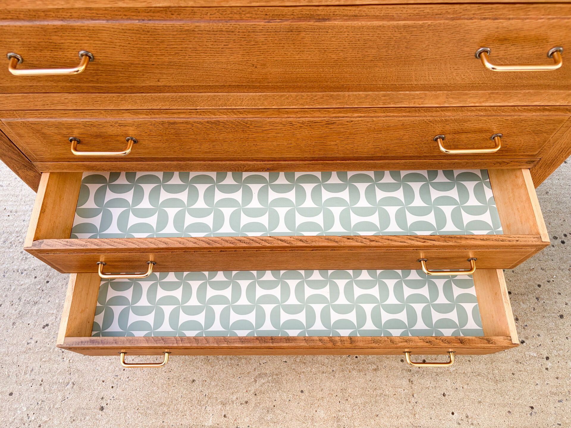 Commode à 4 tiroirs , de style scandinave , pieds compas , 1950’