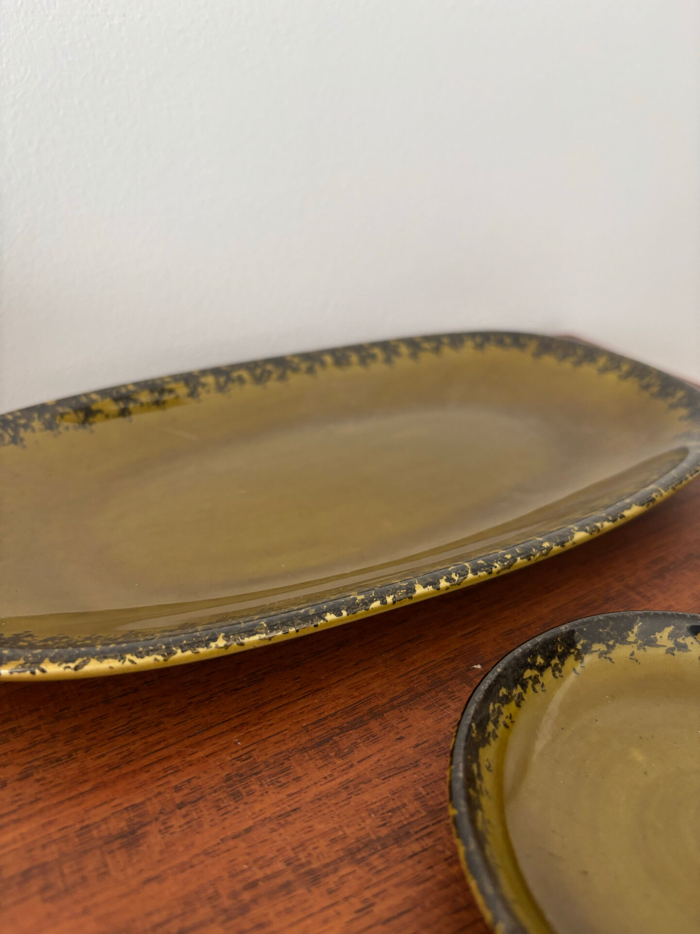 Vintage ceramic set Gien khaki serving dish and 2 ramekins.