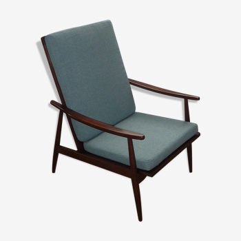 Fauteuil scandinave intégralement restauré