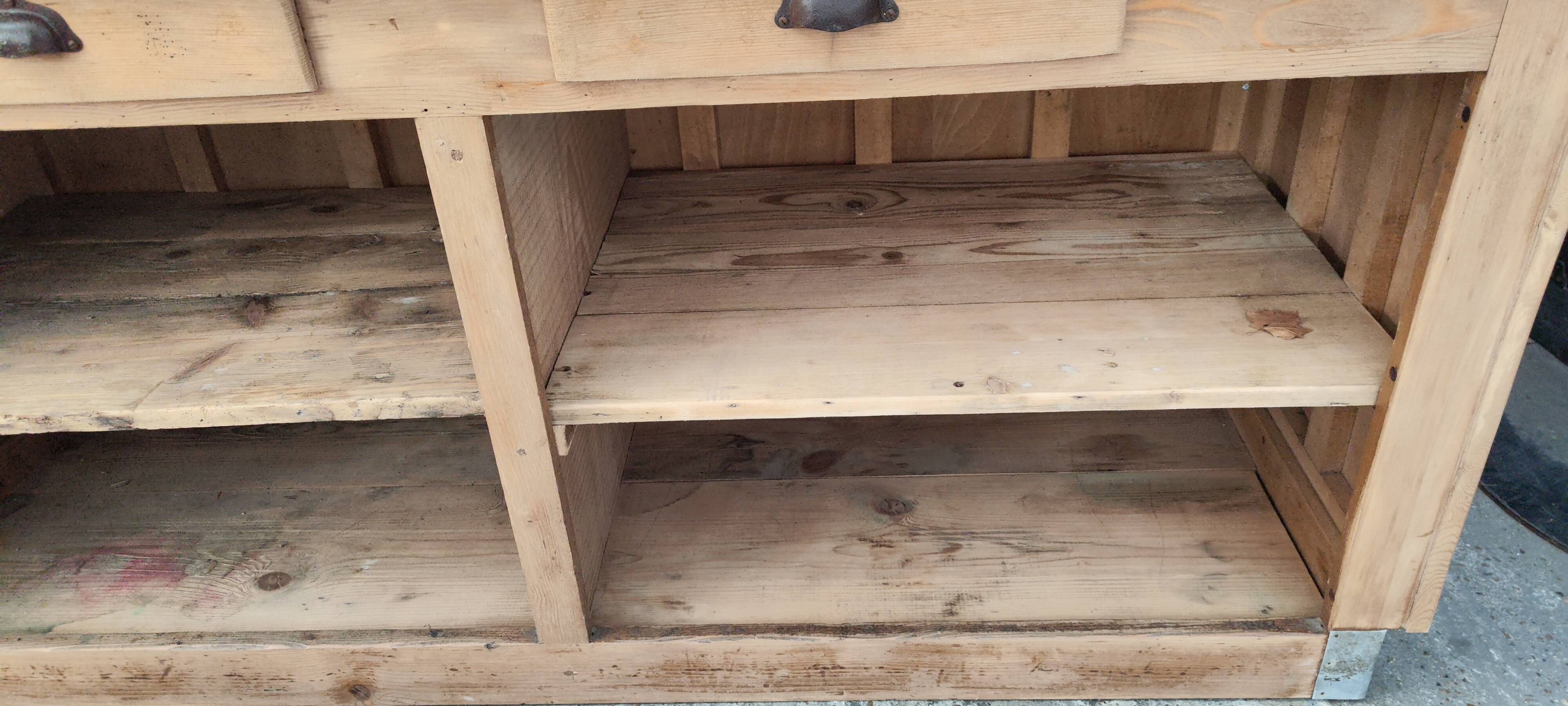 Central island bar counter in pine with two drawers