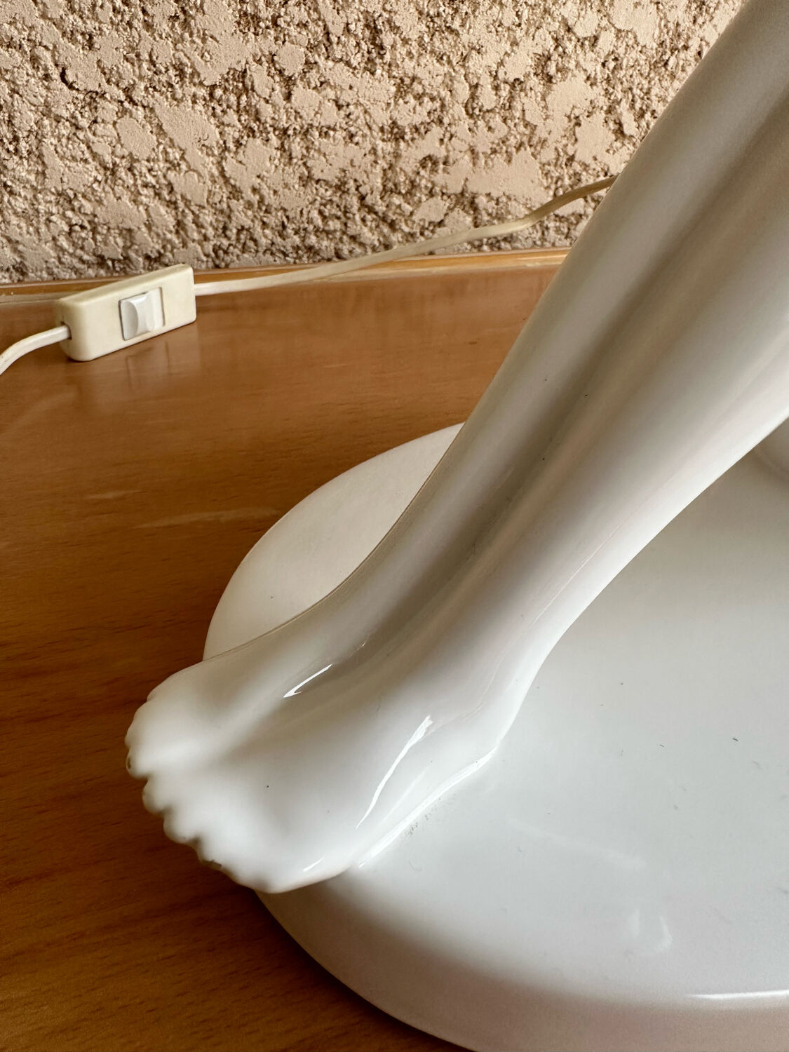 Design lamp in white ceramic and opaline, circa 1980