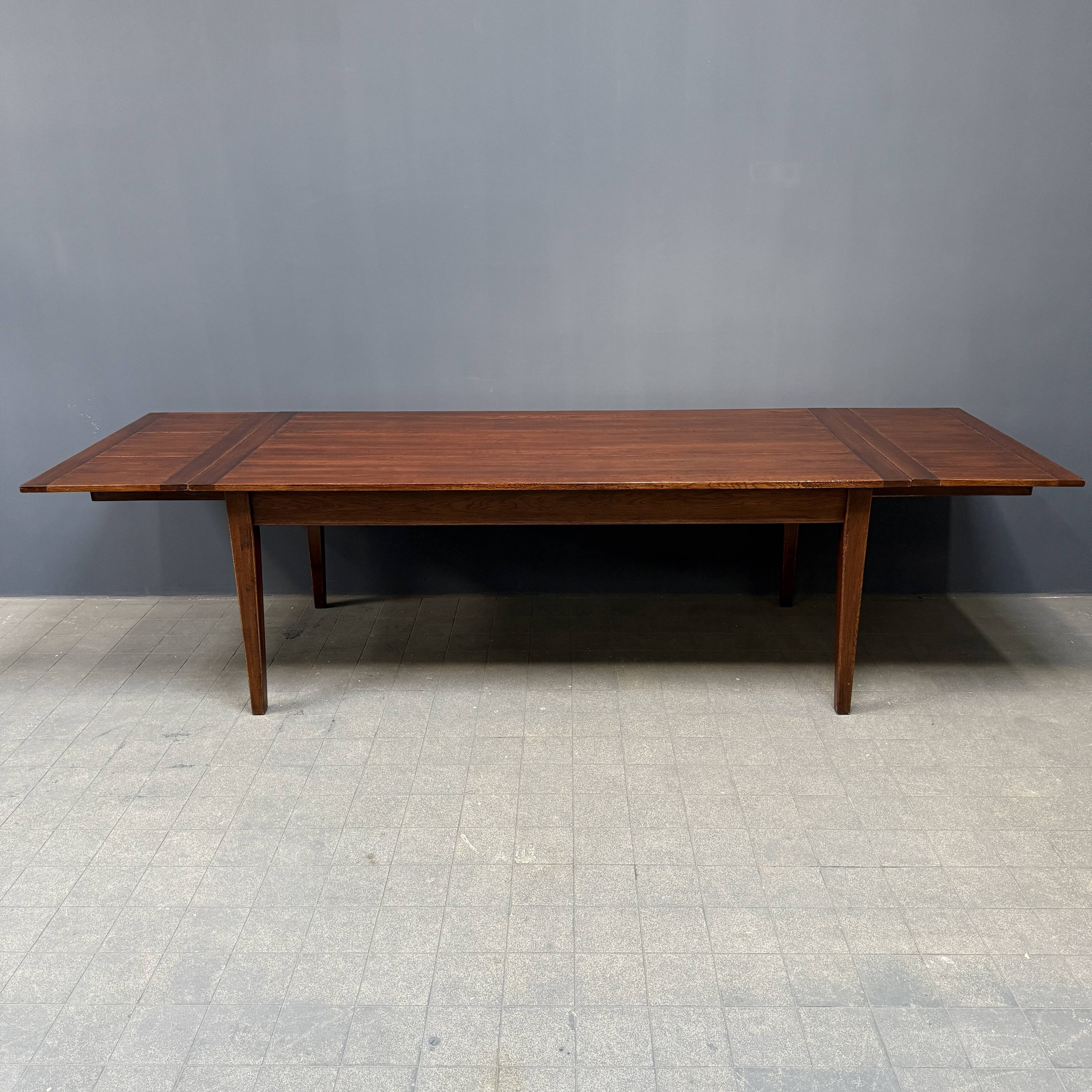 Large antique style oak extendable dining table
