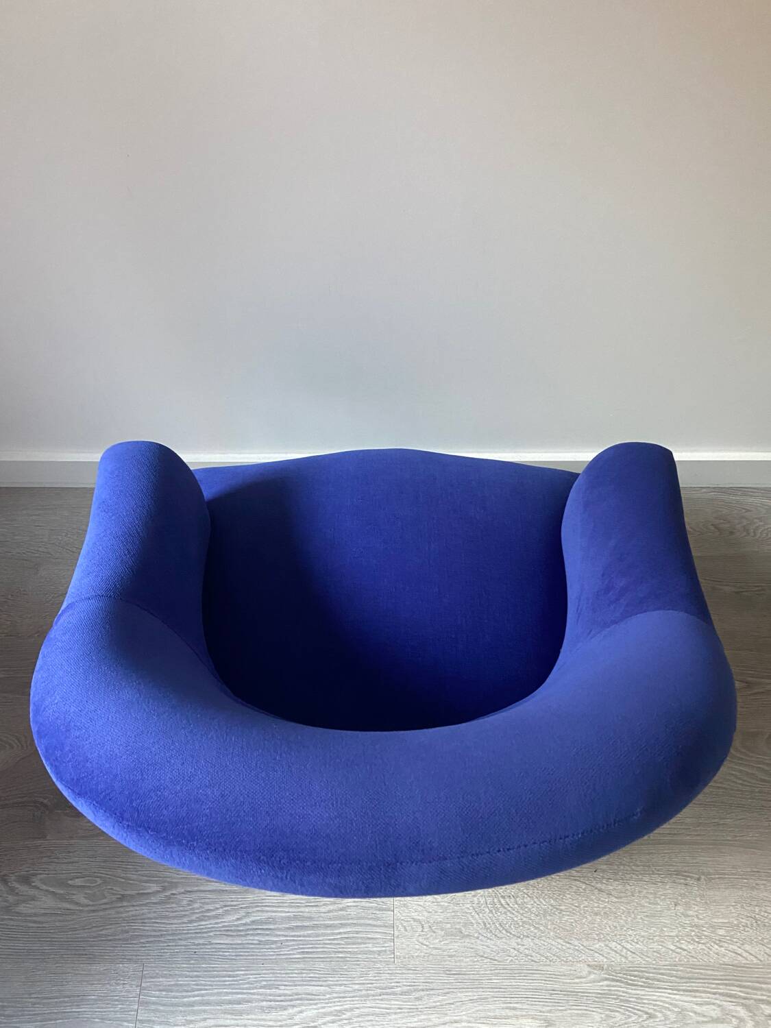 Toad armchair