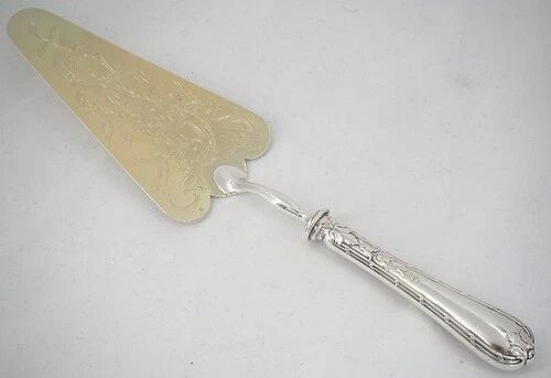 Christofle Rubans model, very beautiful cake server, engraved.