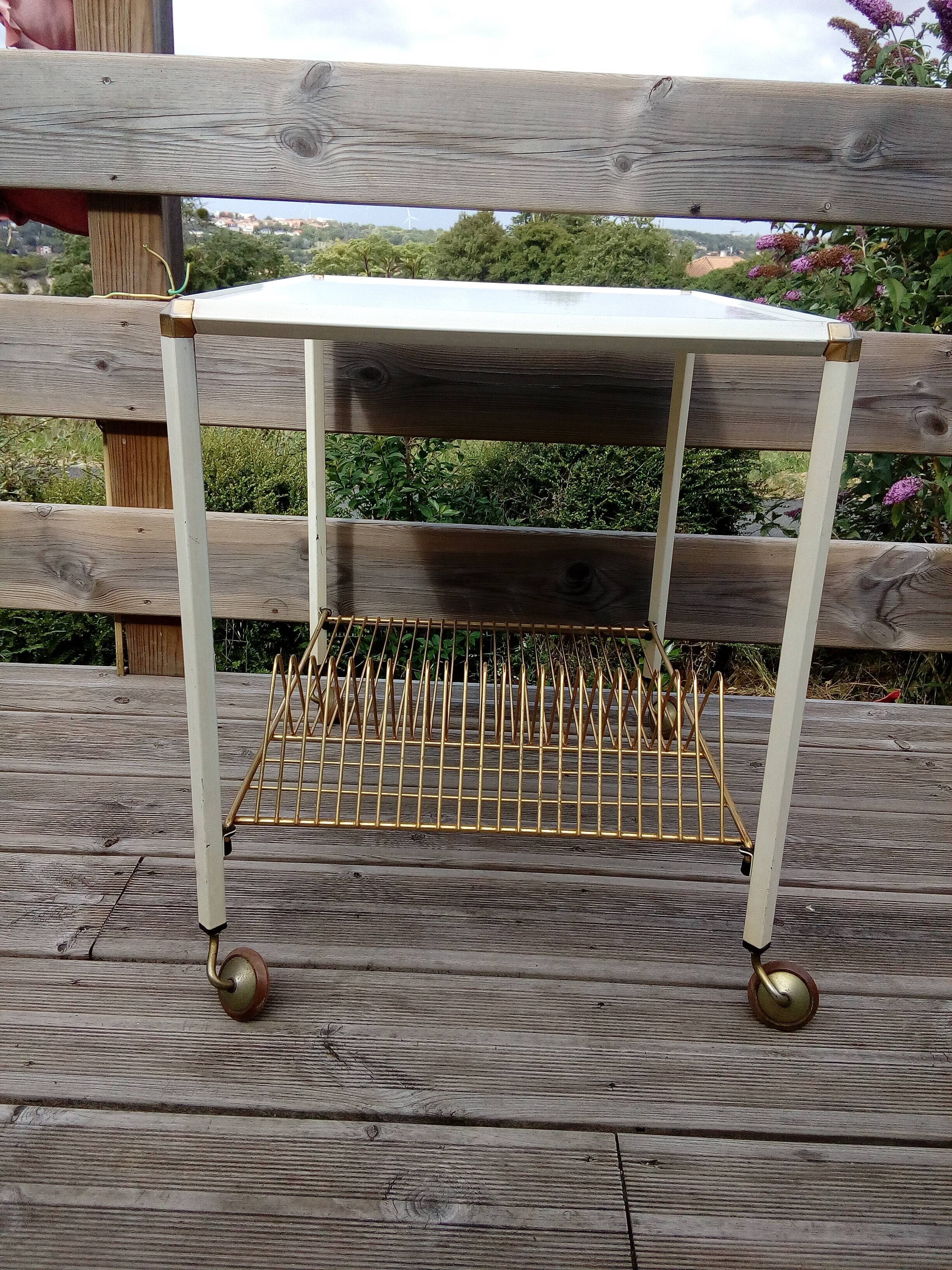 Ranges vinyls on wheels