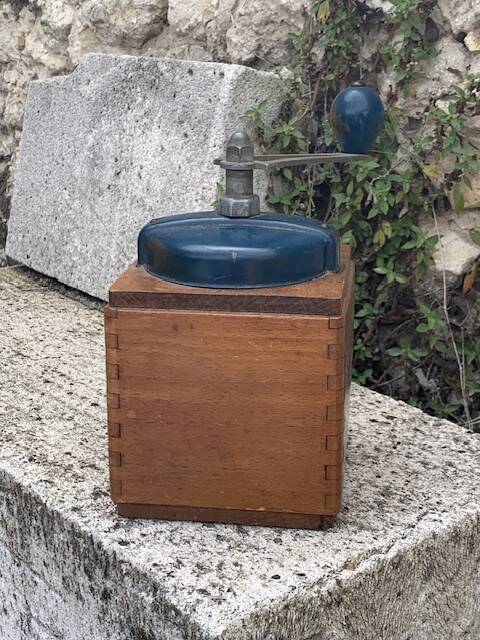 Peugeot Freres coffee grinder in wood and vintage blue metal