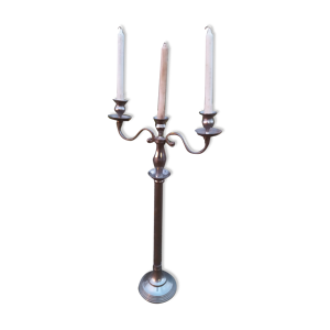 Candélabre , chandelier .