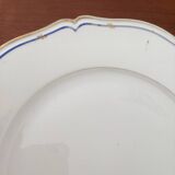 Dish on porcelain pedestal E. BOURGEOIS