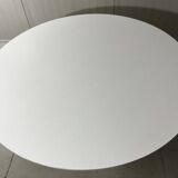 Knoll International Tulip dining table by Eero Saarinen