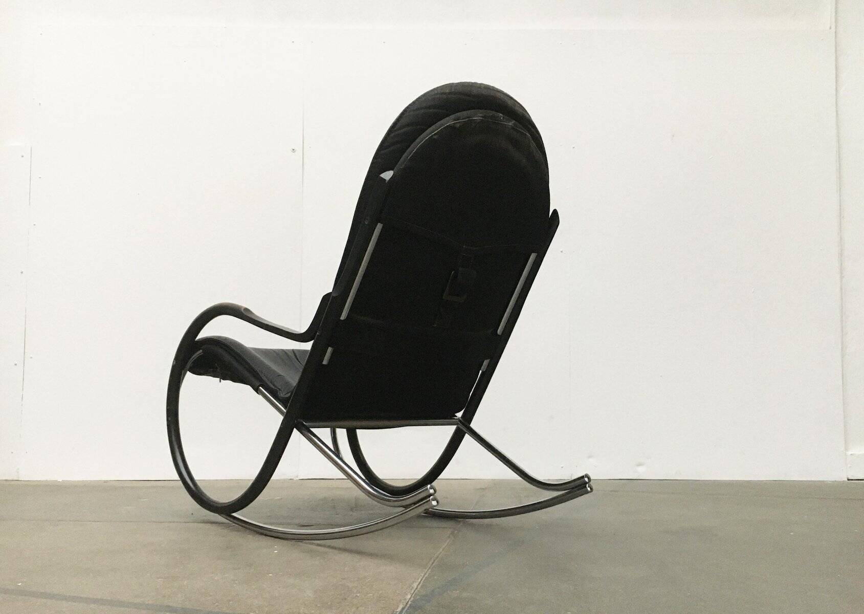 Chaise à bascule Vintage Swiss Nonna par Paul Tuttle pour Strässle