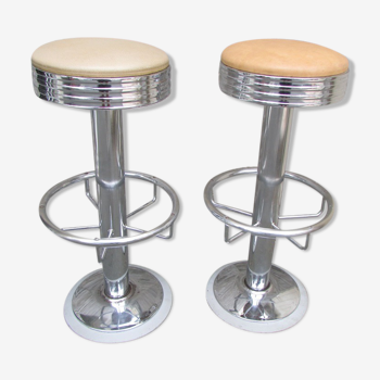 Pair of bar stools, American style, professional