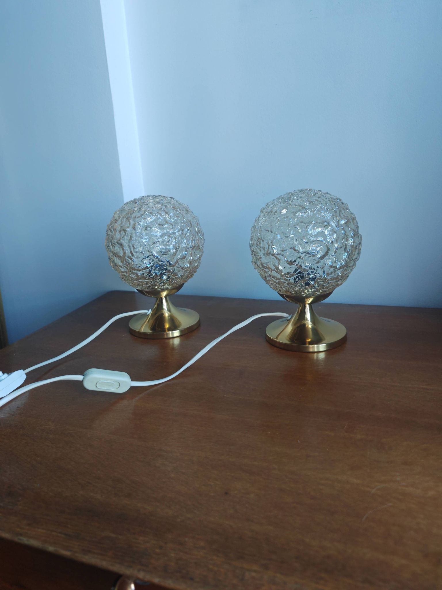 Pair of Space Age table lamps from the 70s – German design – Frosted glass "Ice"
