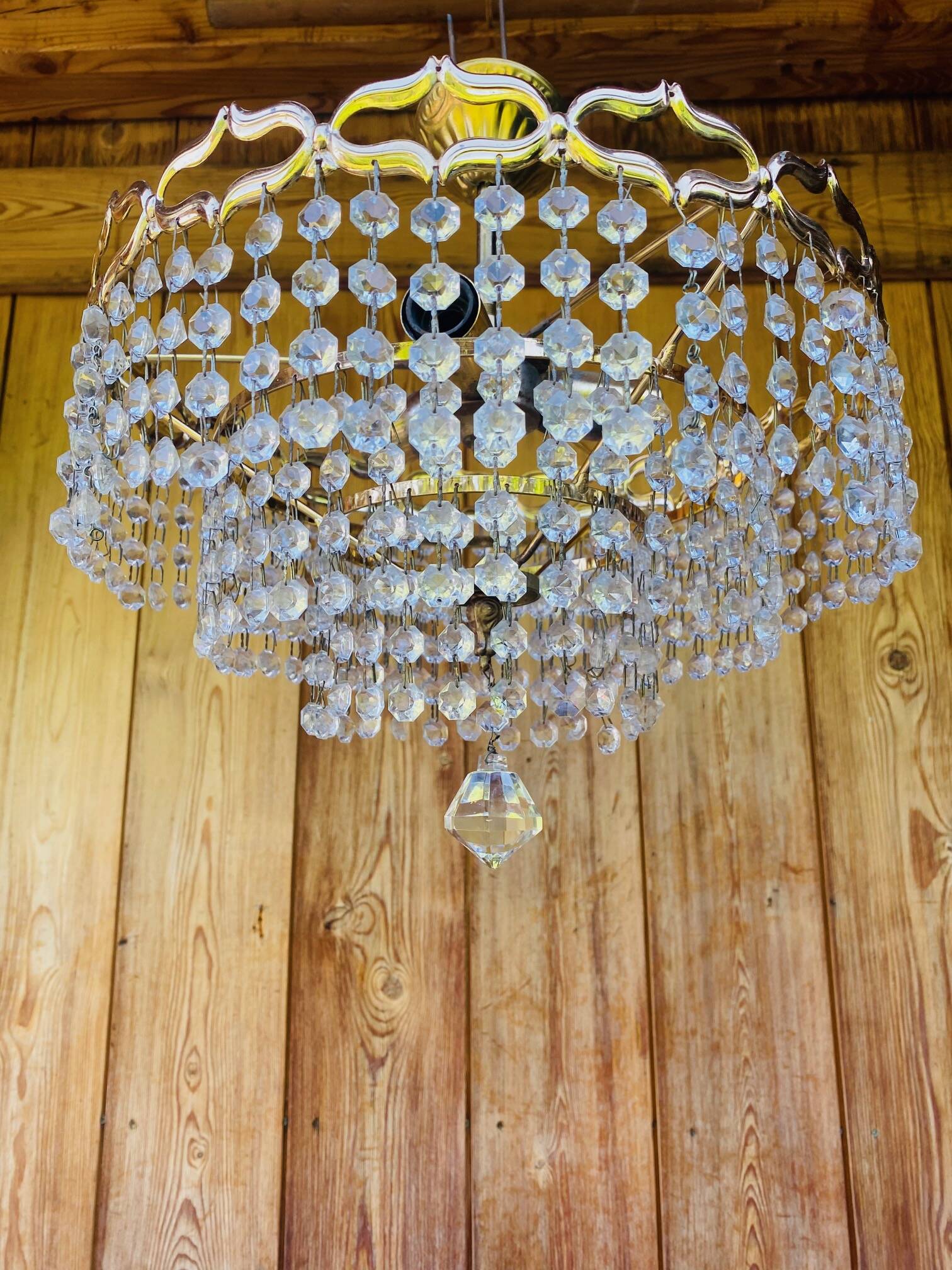 Vintage chandelier with pendants