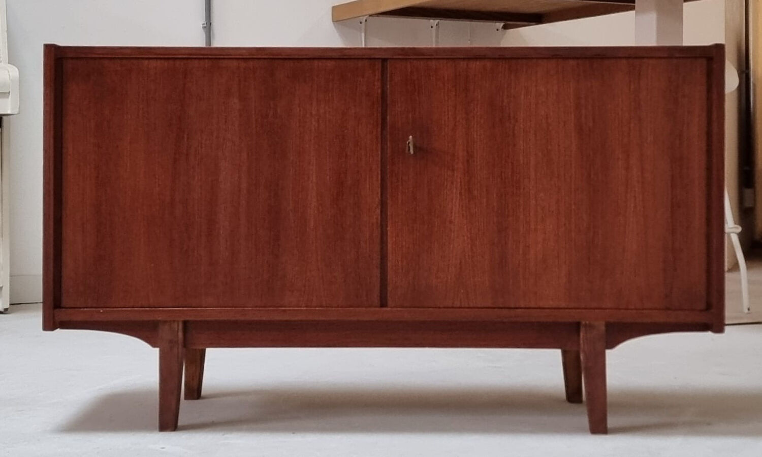 Buffet du milieu du siècle