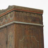 Armoire de mariée peinte d'art populaire