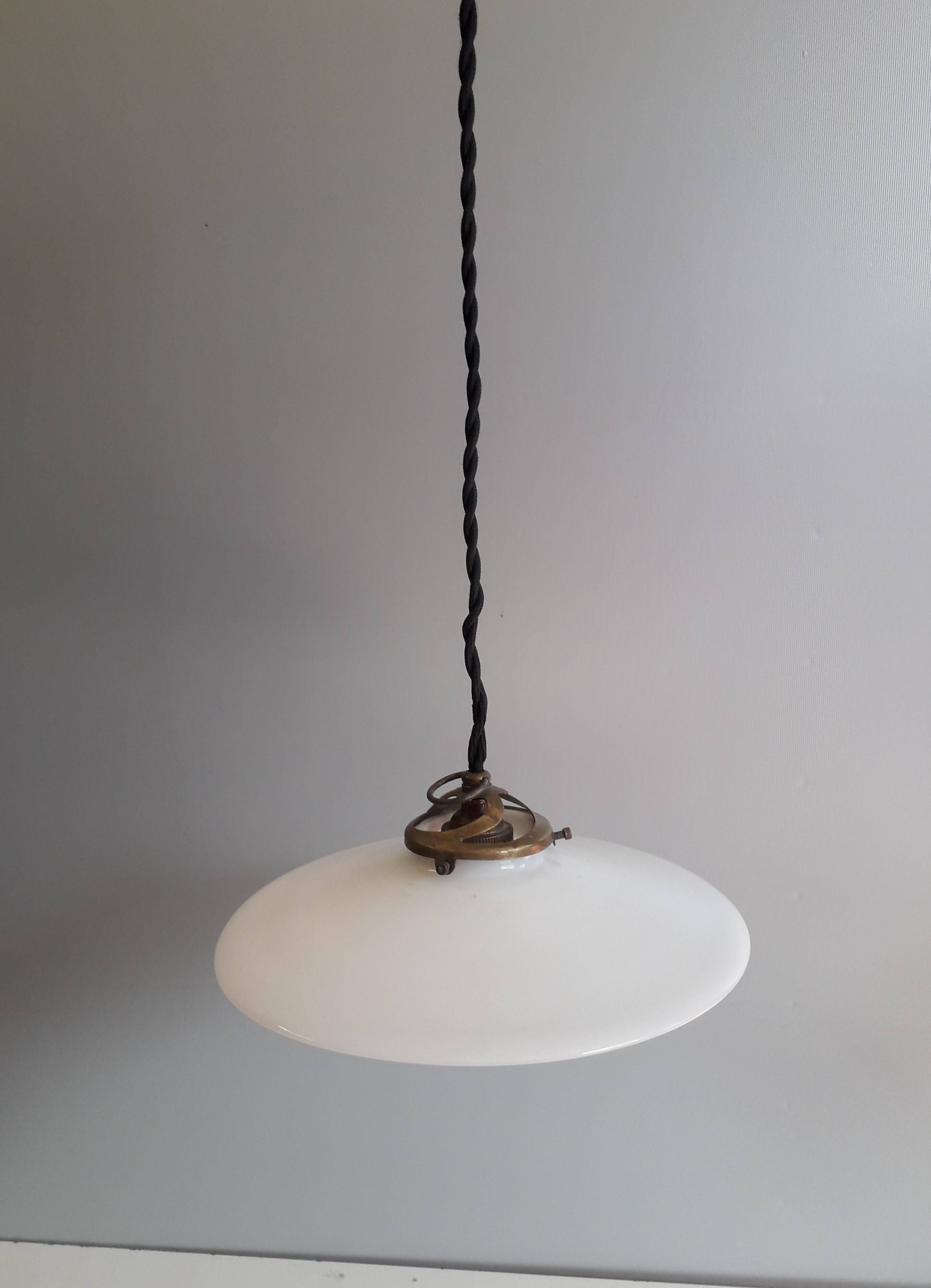 Antique pendant light - White opaline. 1940