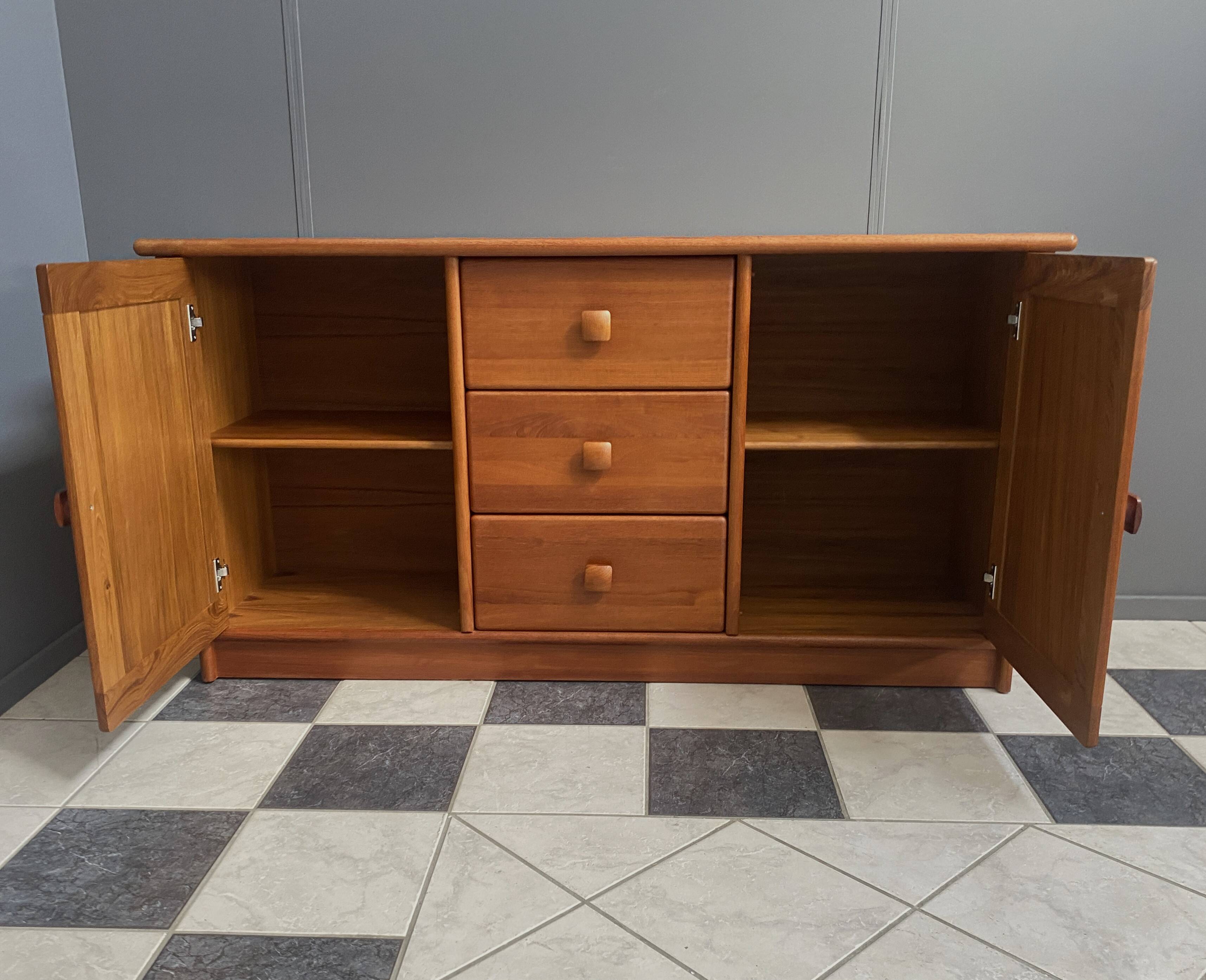Teak sideboard by Dyrlund Denmark