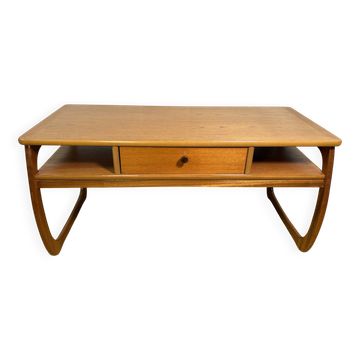 Table basse rétro vintage Nathan des années 1970 en teck, influence danoise.