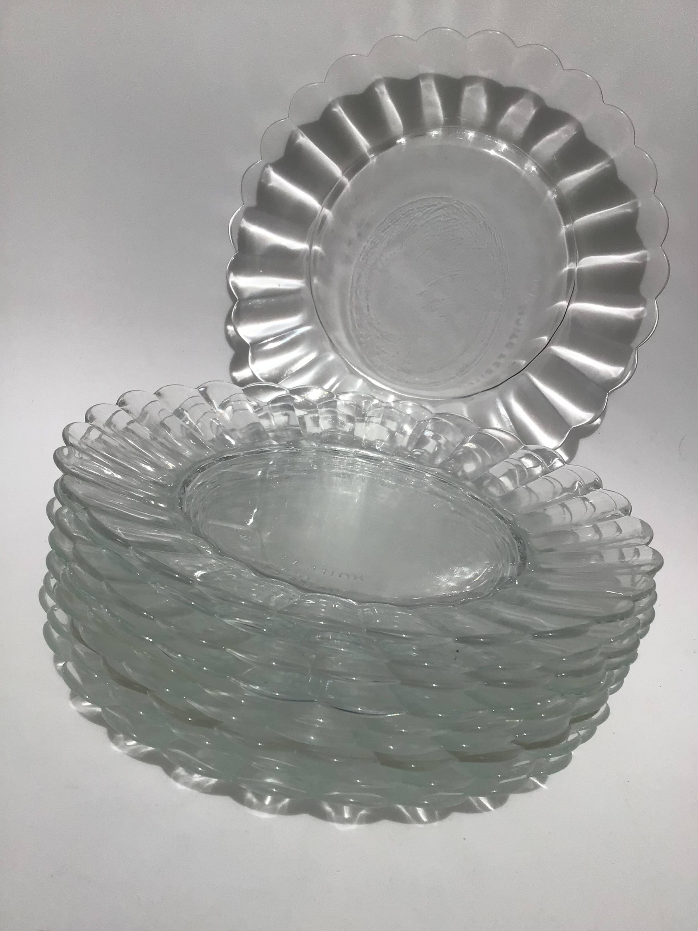 10 Duralex daisy glass dessert plates