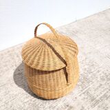 Rattan braided basket basket