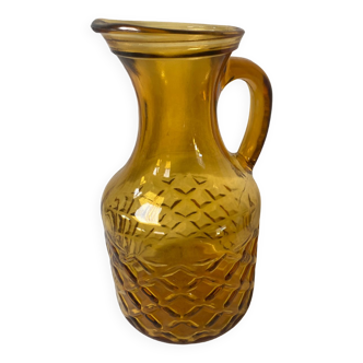 Carafe en verre ambré