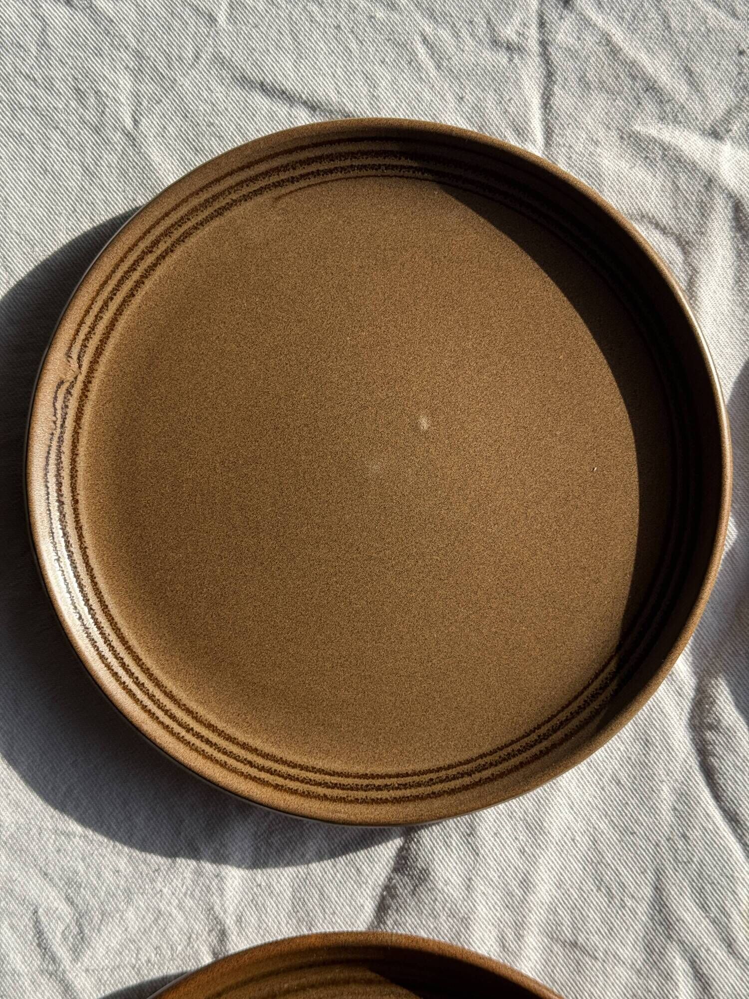 Lot de 4 assiettes à dessert brunes Sarreguemines Modèle Savoie D19.5