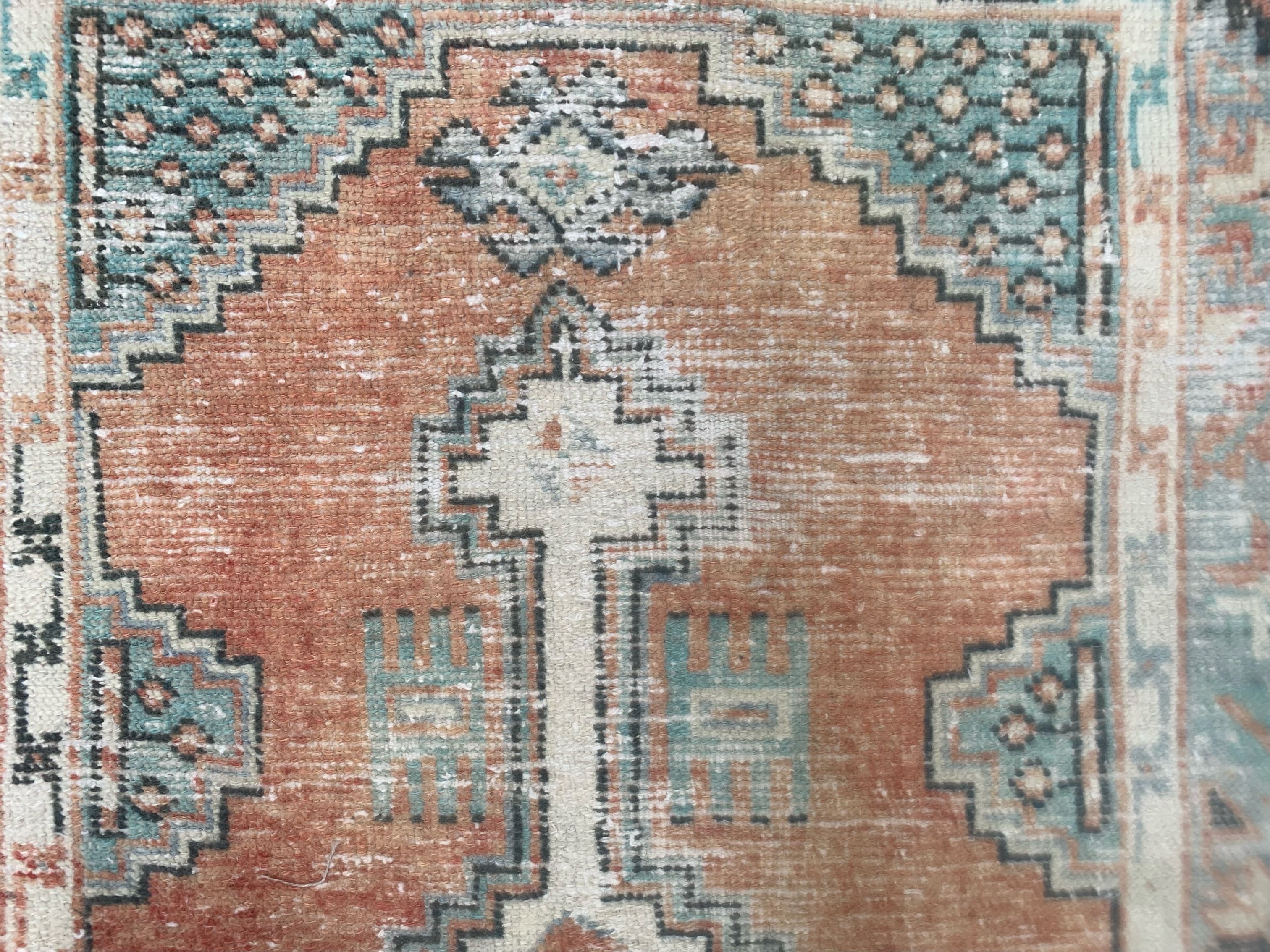 Vintage turkish oushak rug 140x78 cm carpet