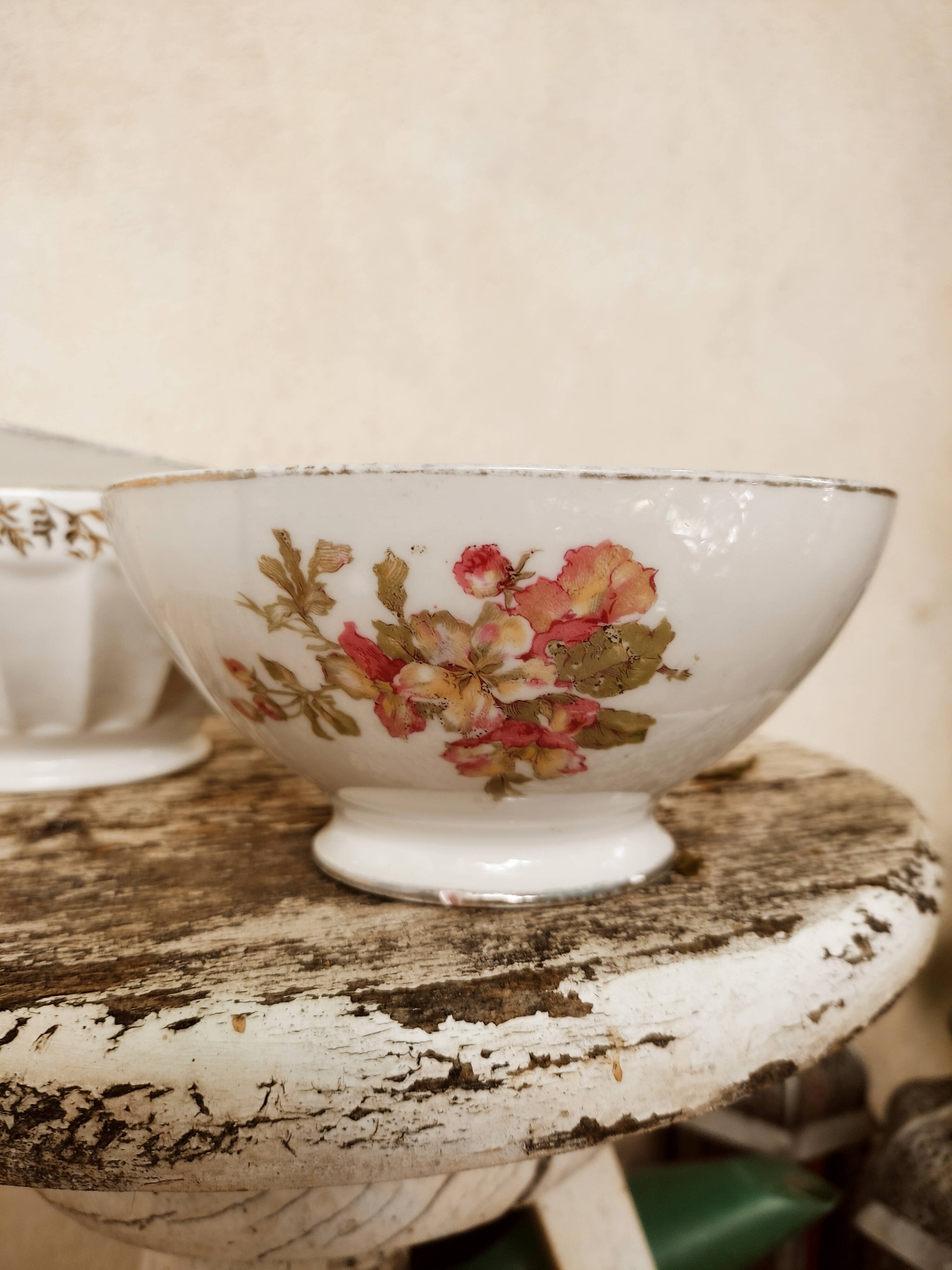 5 mismatched old bowls