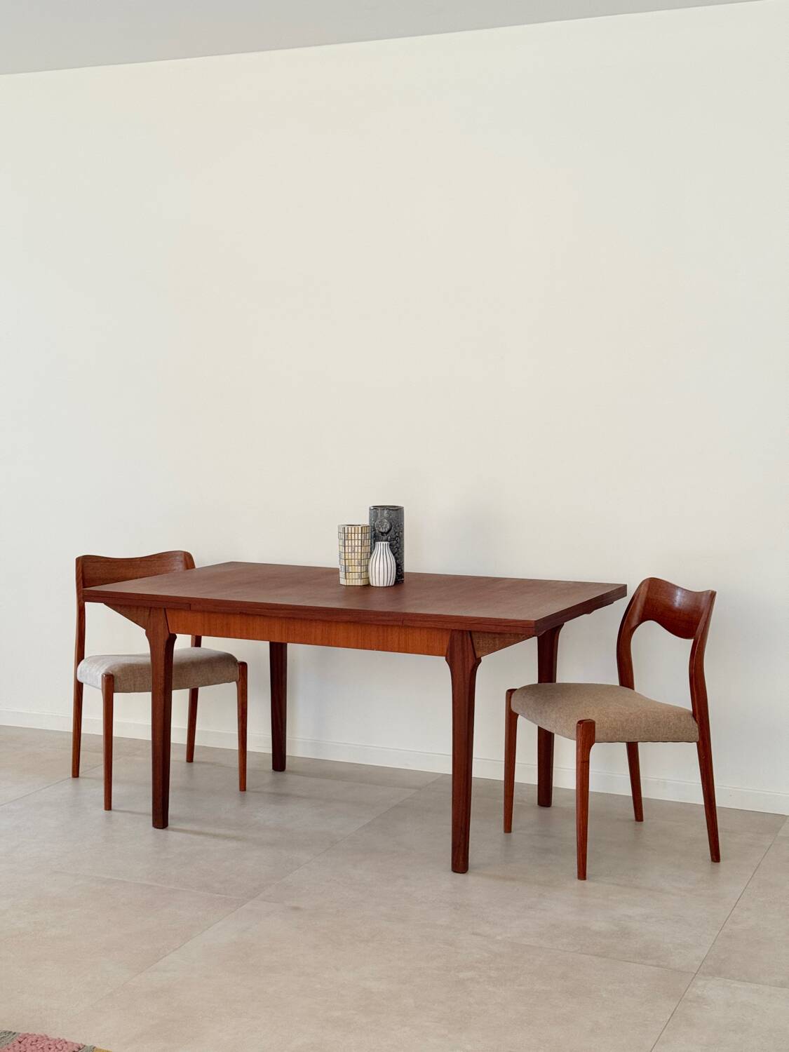 Paire de chaises Niels Otto Moller 71 scandinave
