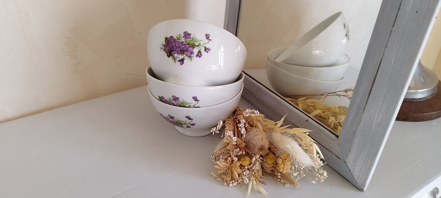 Set of 3 purple bowls