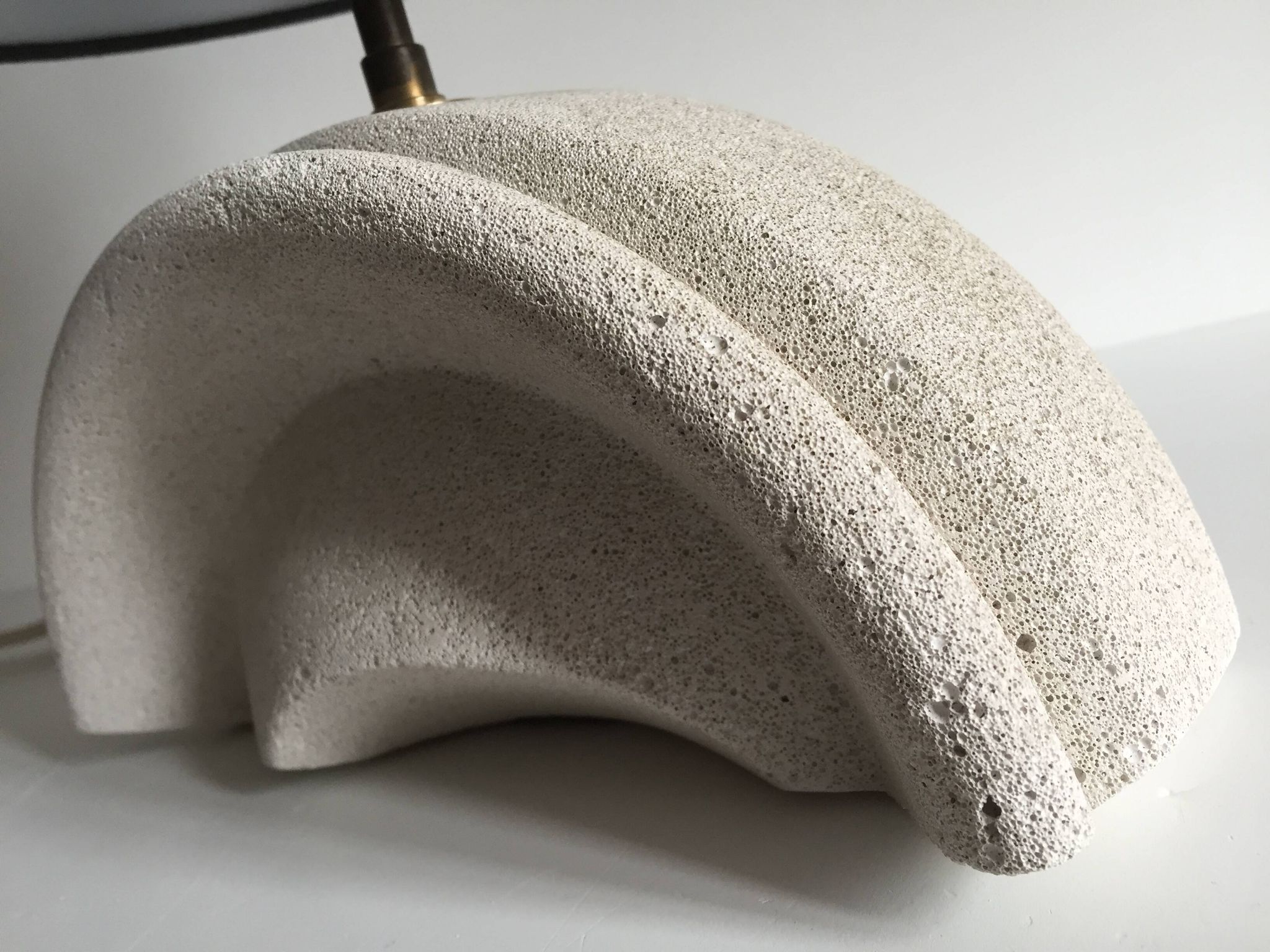Lampe béton cellulaire façon Albert Tormos