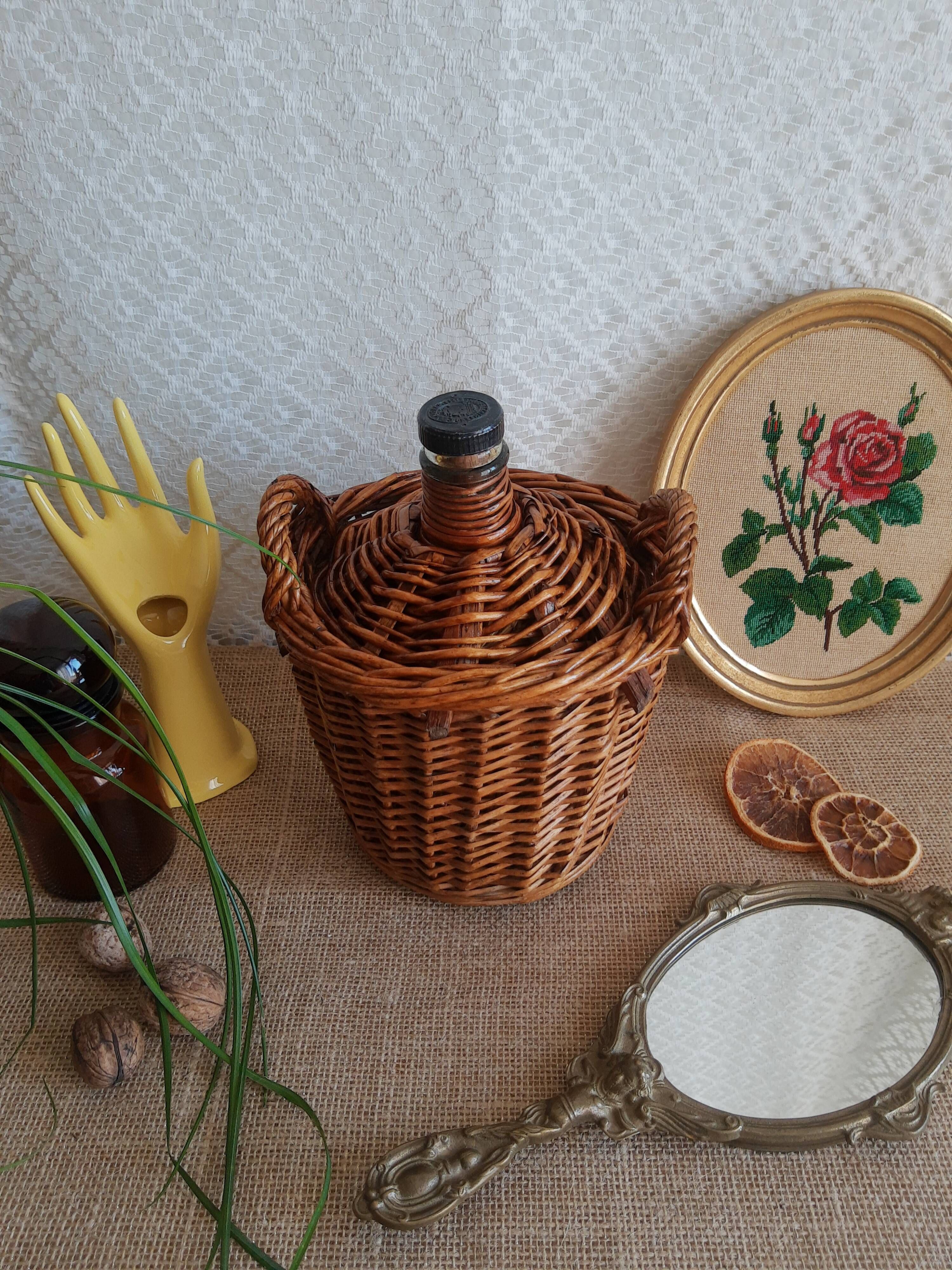 Small canister demijohn in glass circled with wicker - vintage