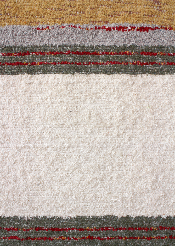 Hand-woven handmade rug - 140 x 200 cm - multicolor & white