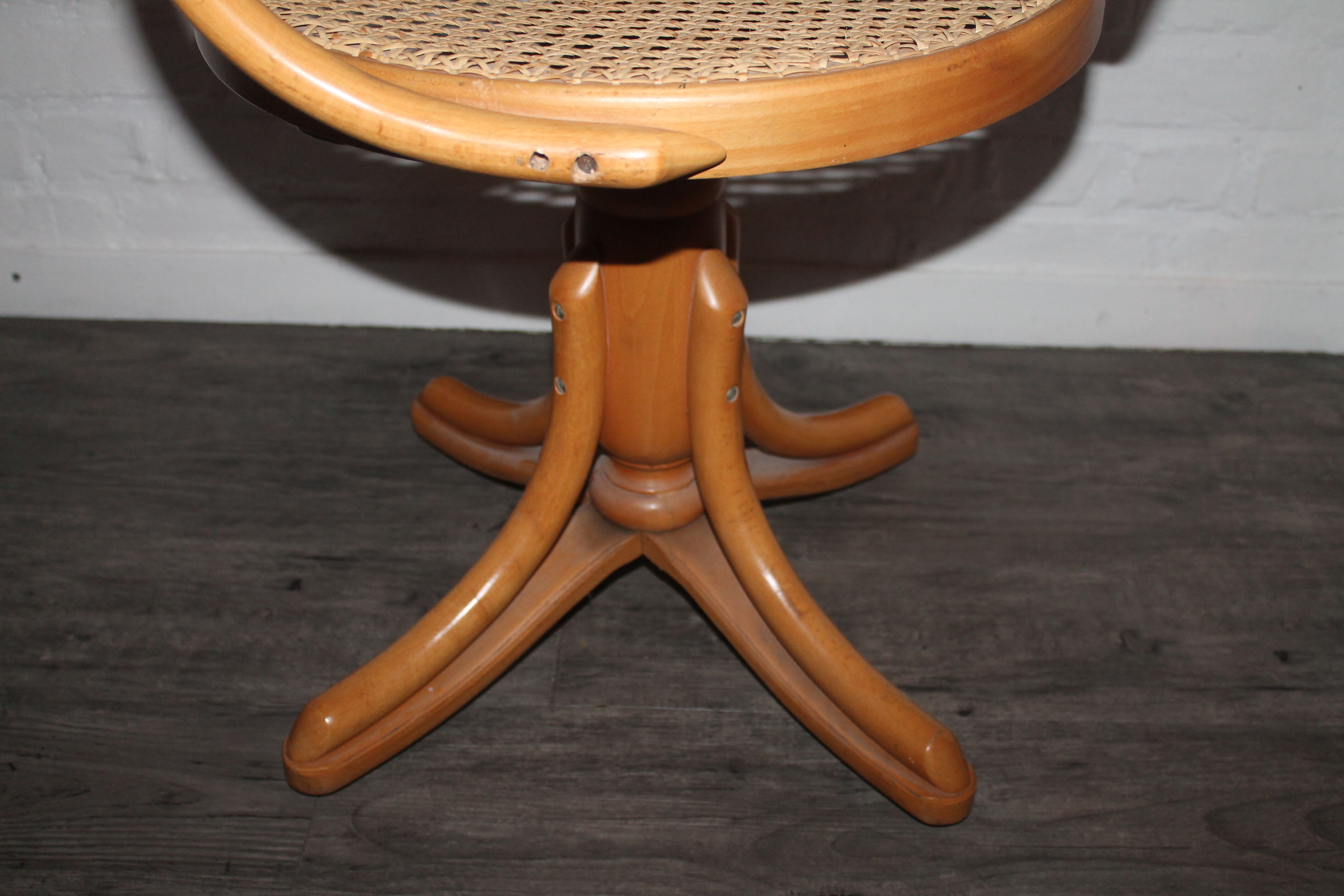 Fauteuil pivotant Thonet début 1900