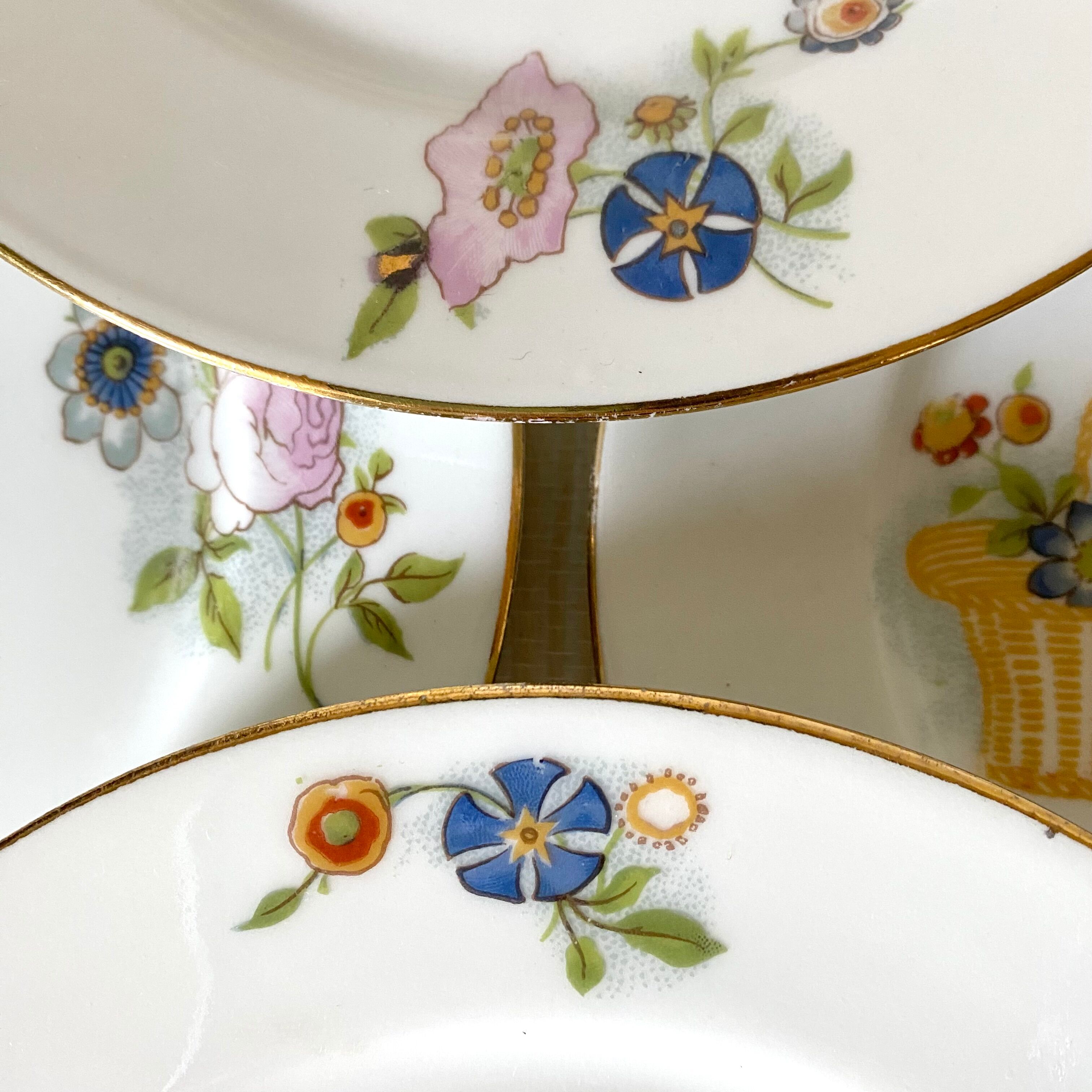 12 Assiettes à dessert en porcelaine de Limoges