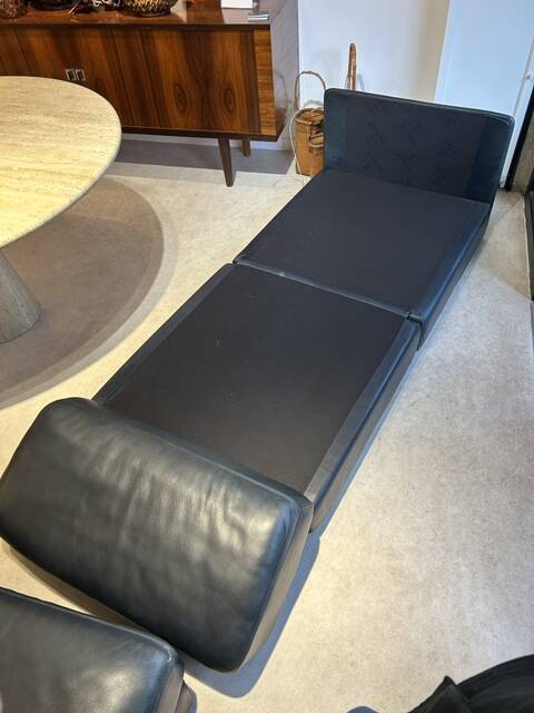 DS76 sofa by De Sede, 4 modules, circa 1980, navy blue.