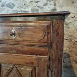 Buffet Ancien Français du XVIIᵉ Siècle en Bois de Châtaignier