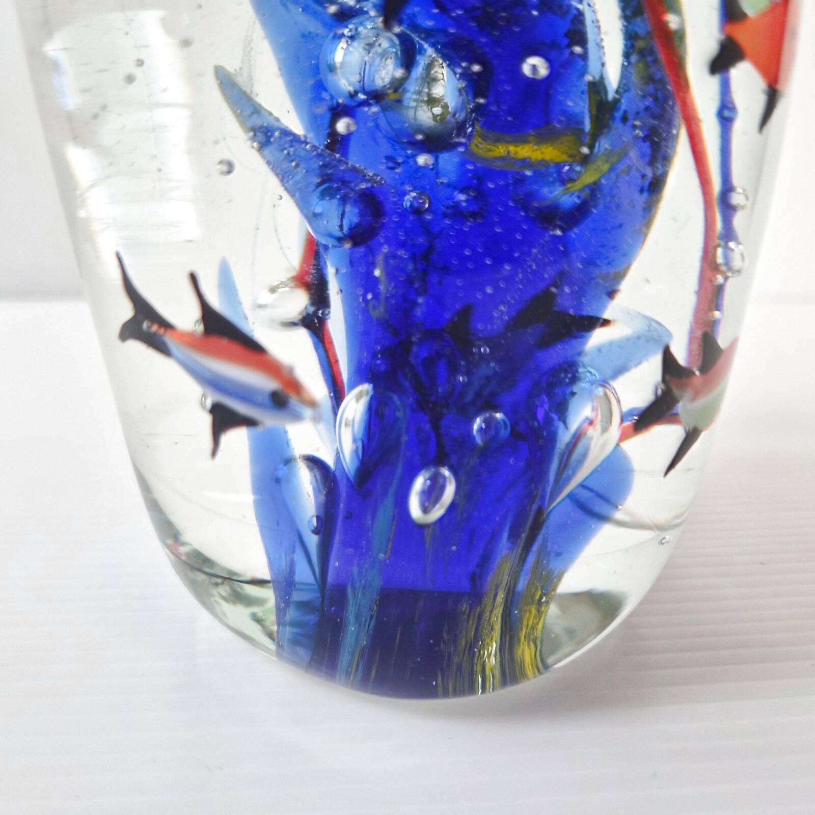 VINTAGE 1980 SULFUR PAPERWEIGHT AQUARIUM IN MURANO GLASS SIGNED RENE 8