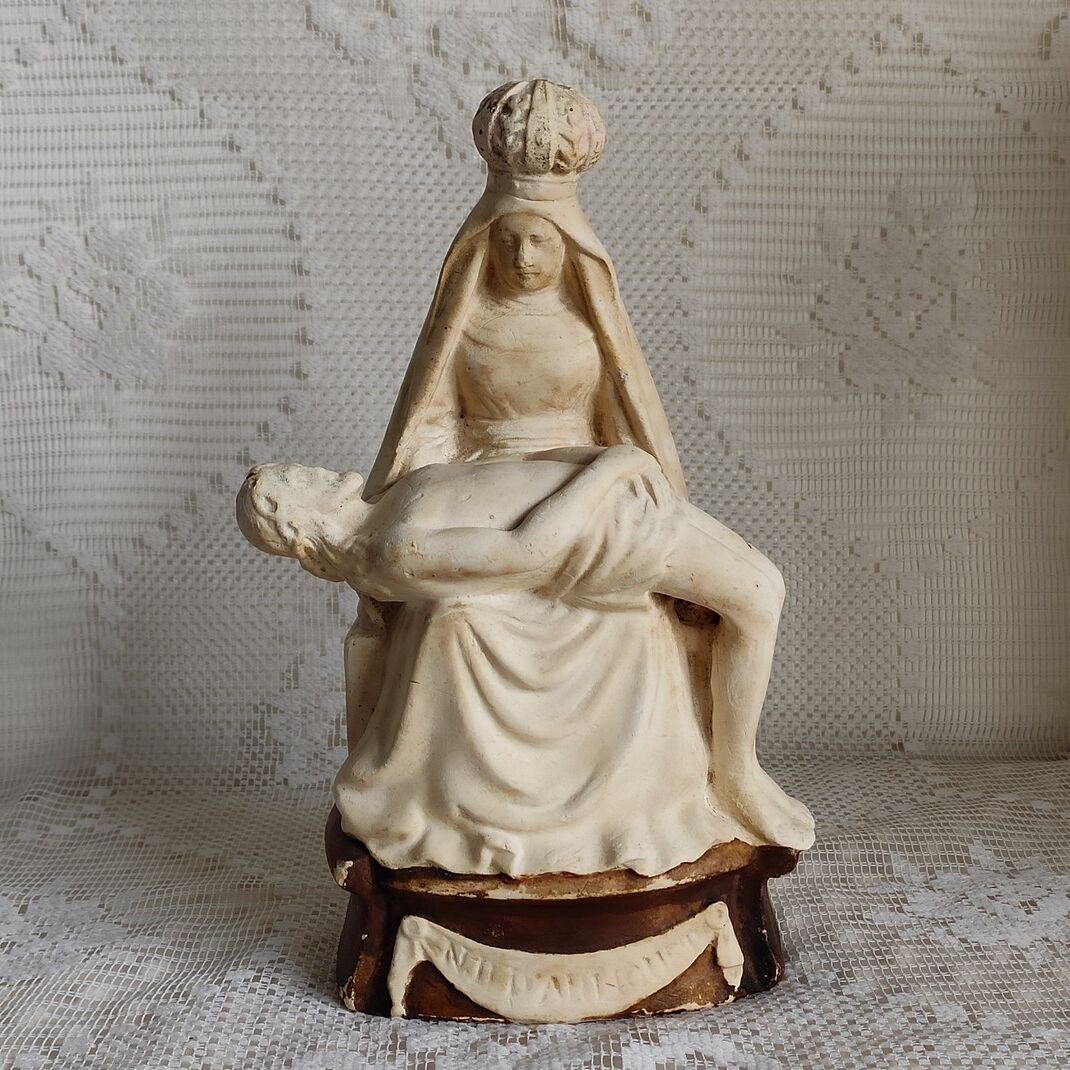 Notre Dame d'Arliquet plaster