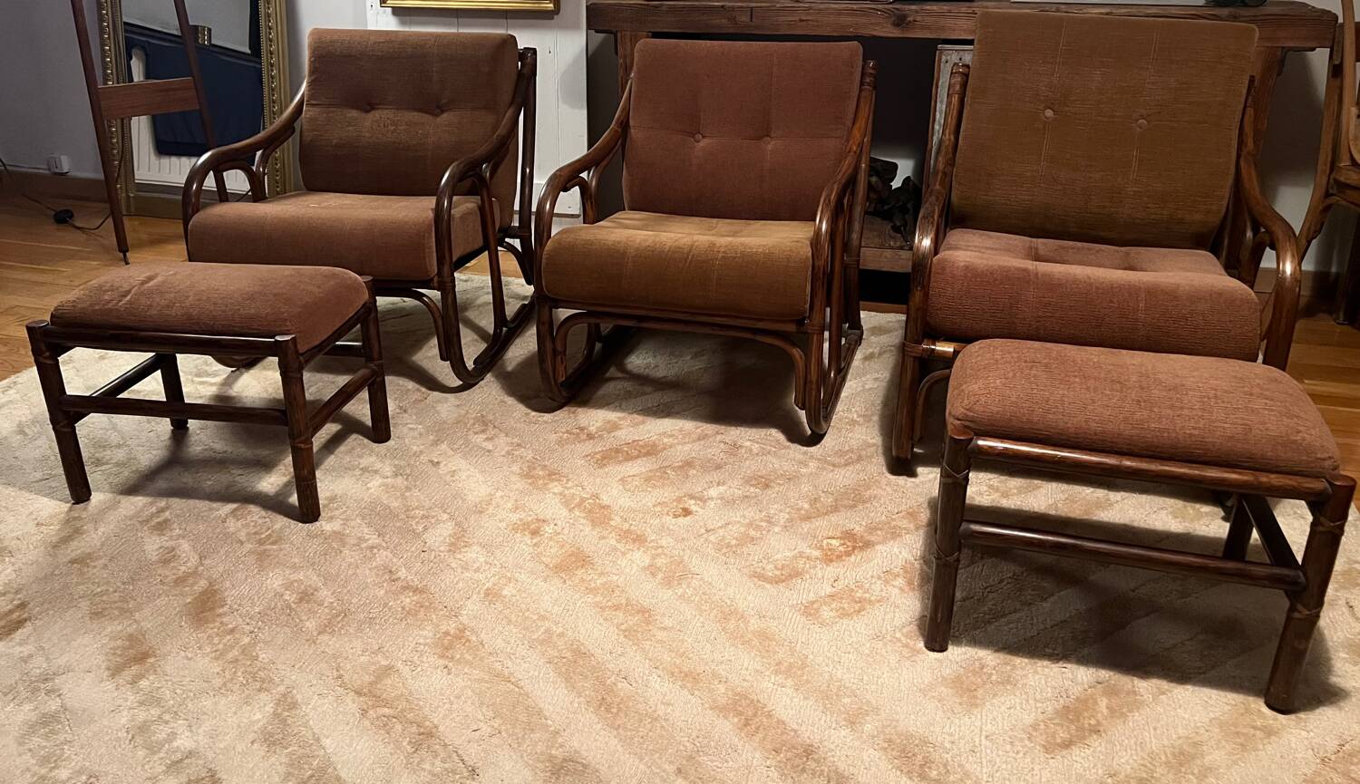 Vintage 70s velvet rattan set.