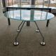 Table Nomos Norman Foster, verre et aluminium.