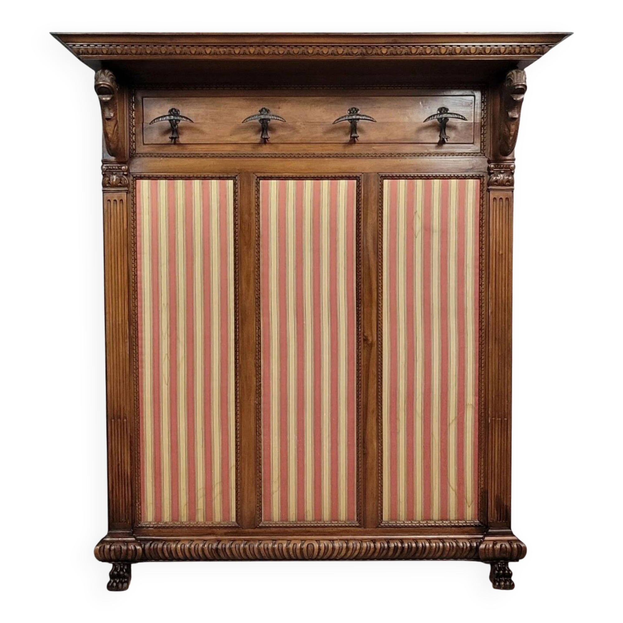 Grand porte manteaux style Renaissance en noyer vers 1850