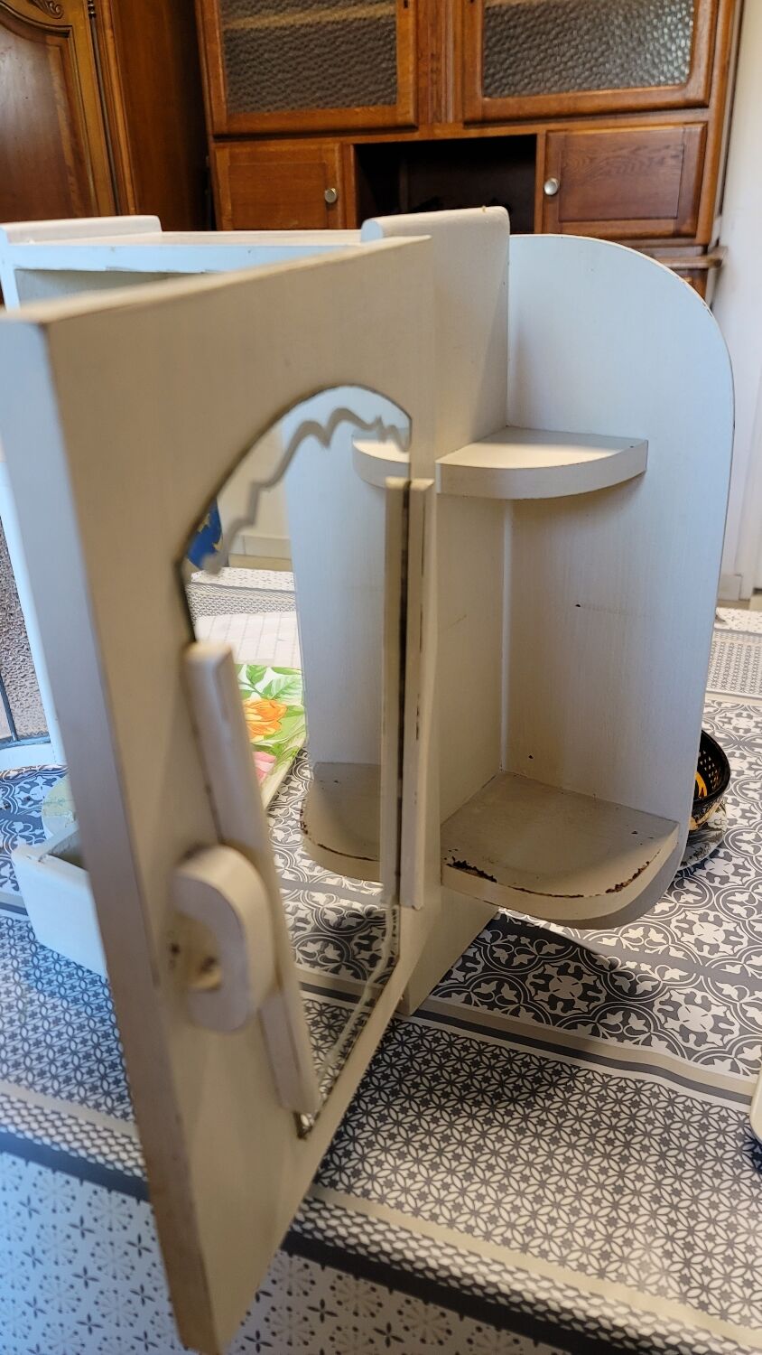 Vintage wall cabinet