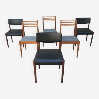Set of scandinavian chairs