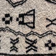 Modern Berber Beni Ouarain wool rug